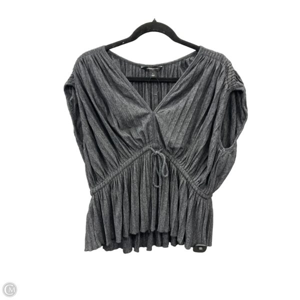 Top Short Sleeve By Banana Republic In Grey, Size: L Hot on Sale